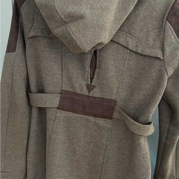 Lulu lemon sz 8 hoodies - Picture 7 of 8